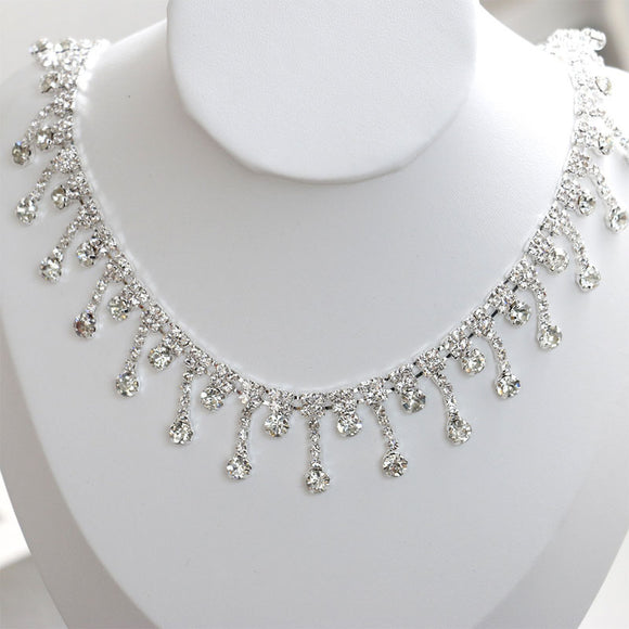 Fashionable And Elegant Women's Silver Tassel Glass Rhinestone Collarbone Chain