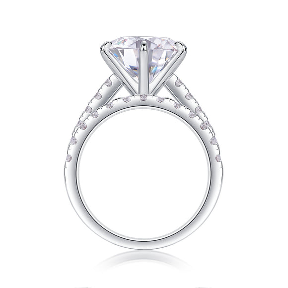 Arrange Large Diamond Rings Luxuriously And Fashionably Set With Moissanite Silver Rings